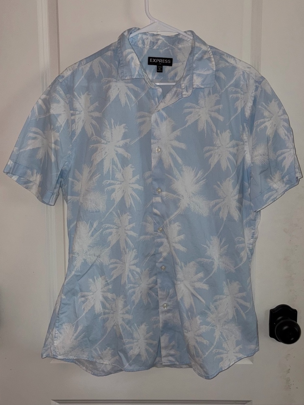 Express Palm Tree Pattern Button Up Shirt Light Blue White Size Large 16